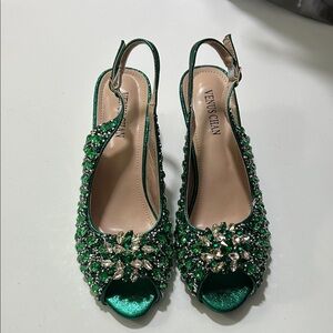 listing-status-banner